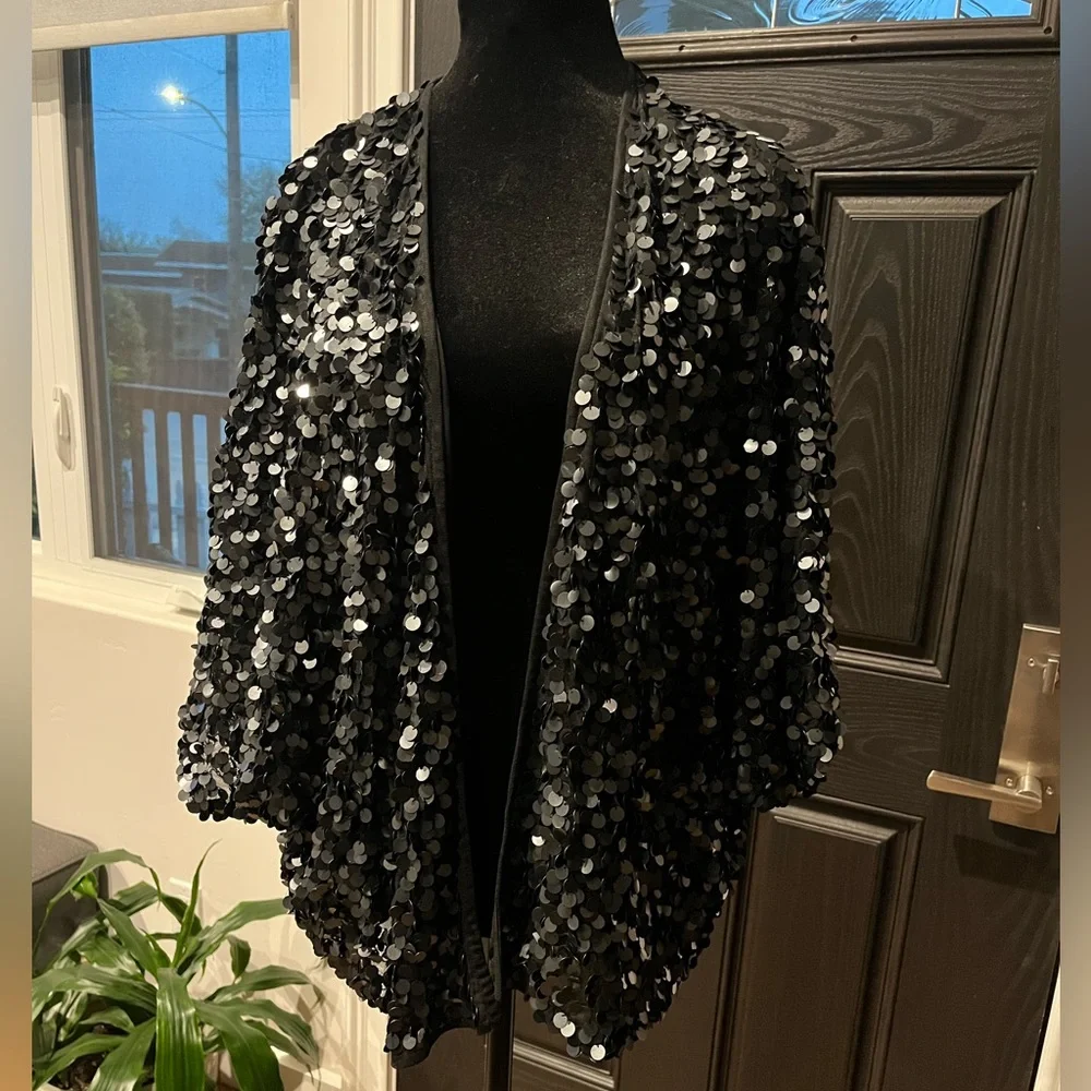 Black Sequin Cape Jacket Short Sleeve - Picture 12 of 16